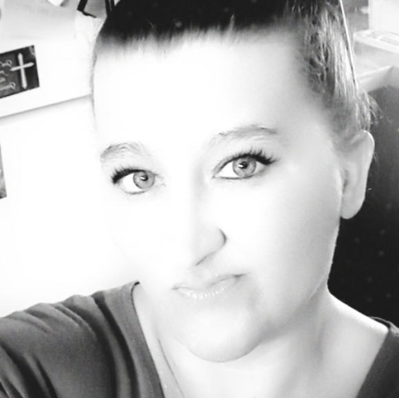 Meet your Posher, Tammy - Picture 1 of 1